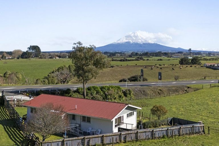 Photo of property in 284 High Street, Eltham, 4322