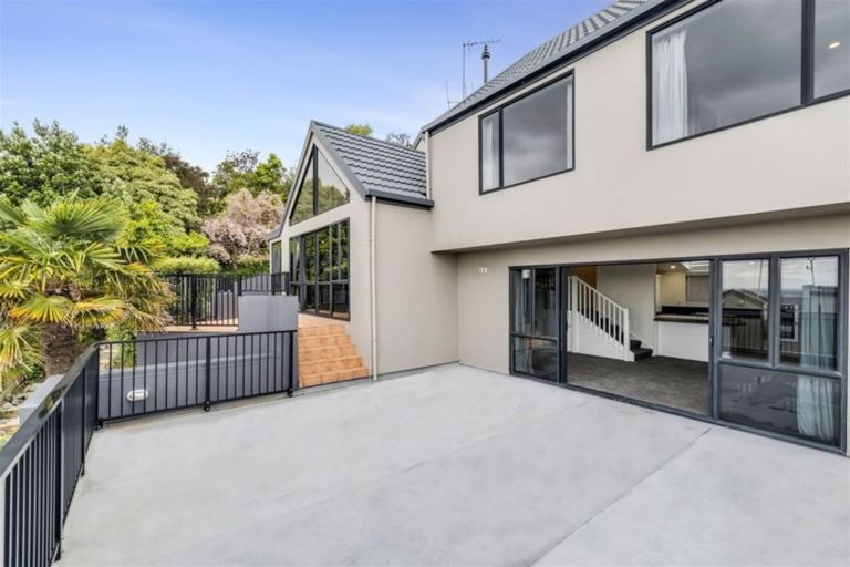 Photo of property in 25 Lookaway Place, Huntsbury, Christchurch, 8022