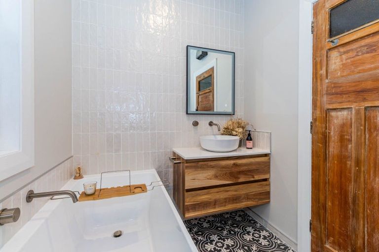 Photo of property in 25 Hassall Street, Parkside, Timaru, 7910