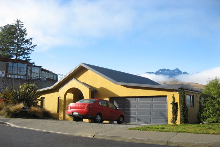 Photo of property in 33 Highview Terrace, Queenstown, 9300