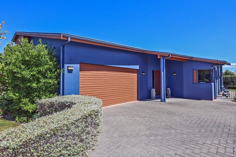 Photo of property in 4 Kentia Place, Havelock North, 4130
