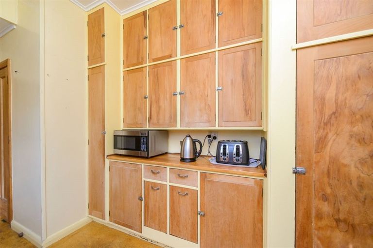 Photo of property in 22 Savage Crescent, West End, Palmerston North, 4412