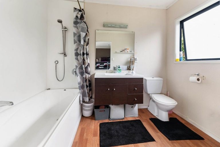 Photo of property in 5 Coulter Road, Owhata, Rotorua, 3010