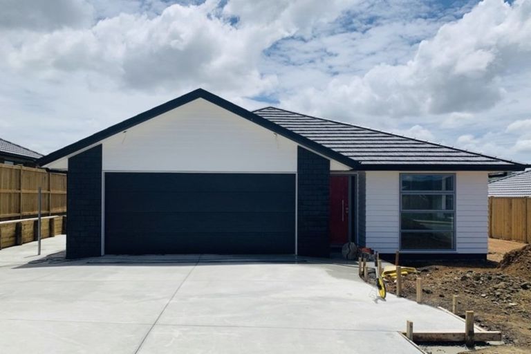 Photo of property in 76 Harriet Johnston Drive, Pokeno, 2402