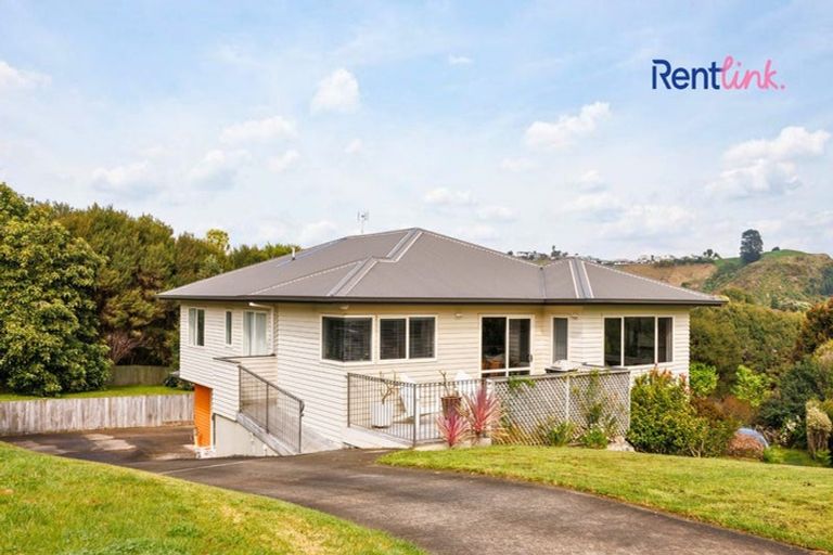 Photo of property in 18 Lysaght Place, Welcome Bay, Tauranga, 3112