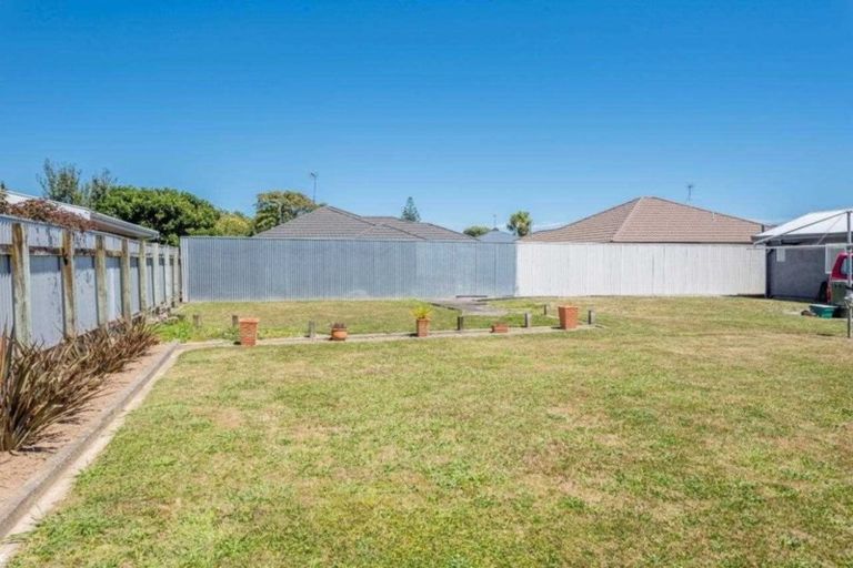 Photo of property in 14a Sussex Street, Levin, 5510