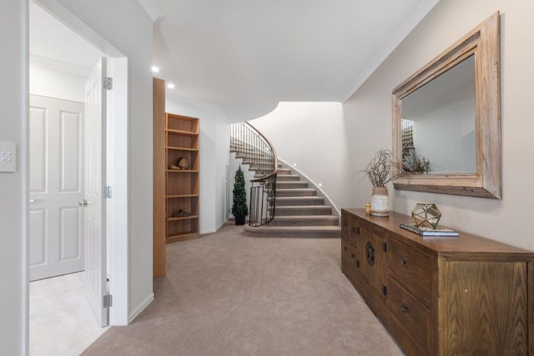 Photo of property in 3 Seaview Road, Otumoetai, Tauranga, 3110