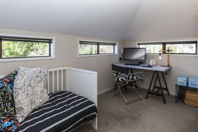 Photo of property in 100a Fendalton Road, Fendalton, Christchurch, 8014