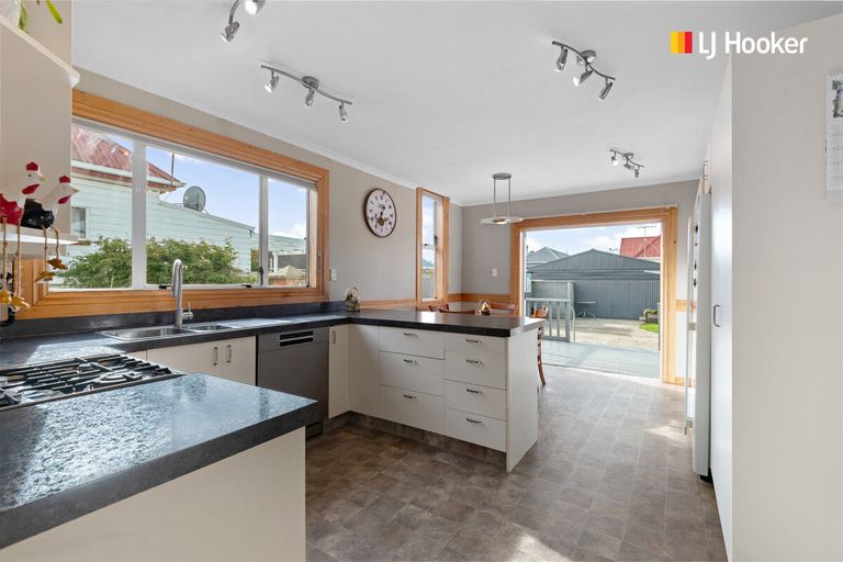 Photo of property in 47 Queens Drive, Saint Kilda, Dunedin, 9012