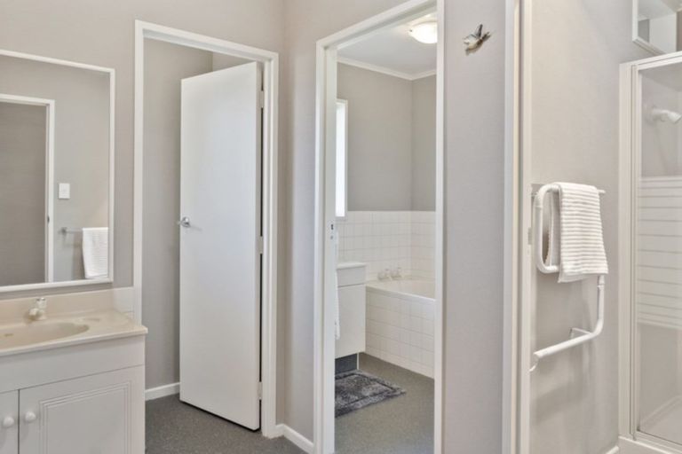 Photo of property in 58 Glen Lynne Avenue, Queenwood, Hamilton, 3210