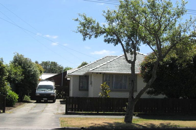 Photo of property in 62 Bentley Street, Russley, Christchurch, 8042