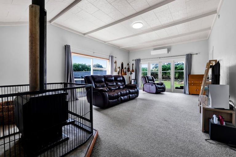 Photo of property in 9 Kaipi Street, Manaia, 4612