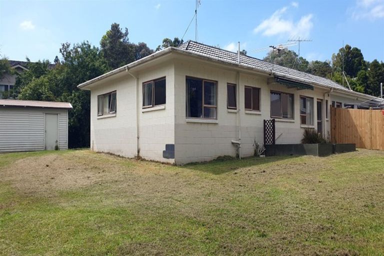 Photo of property in 2/81 Stredwick Drive, Torbay, Auckland, 0630