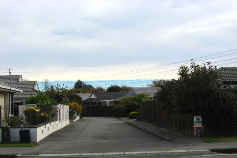 Photo of property in 103 Racecourse Road, Sockburn, Christchurch, 8042