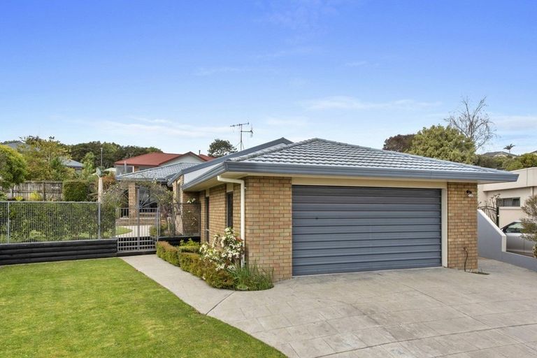 Photo of property in 13 Parkview Avenue, Western Heights, Hamilton, 3200