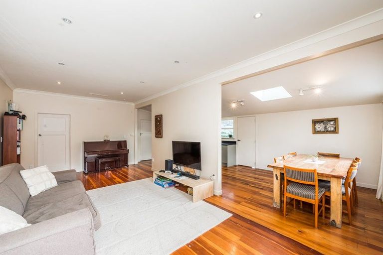 Photo of property in 188 Main Road South, Raumati South, Paraparaumu, 5032