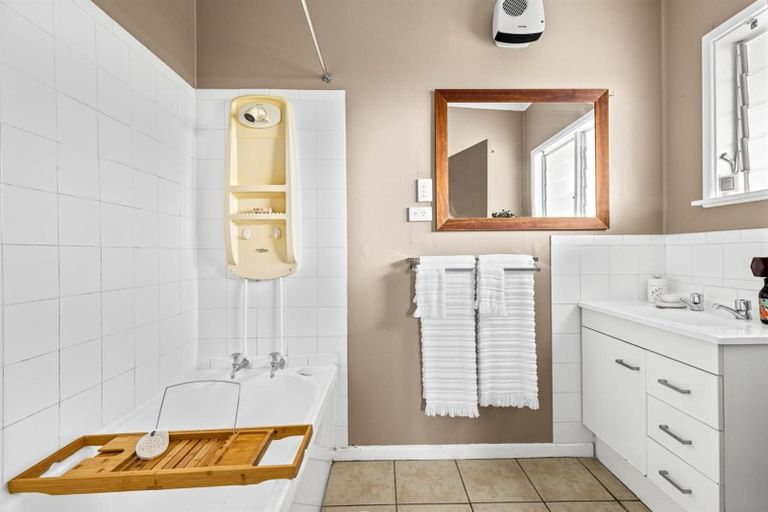 Photo of property in 2 Kelgary Place, Wellsford, 0900