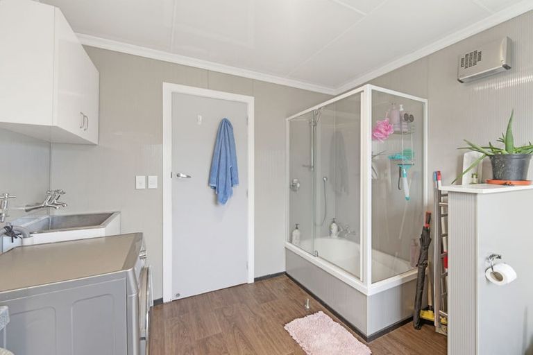 Photo of property in 16 Joseph Street, Gore, 9710