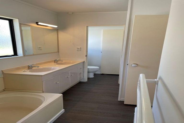 Photo of property in 46 Drake Street, Howick, Auckland, 2014