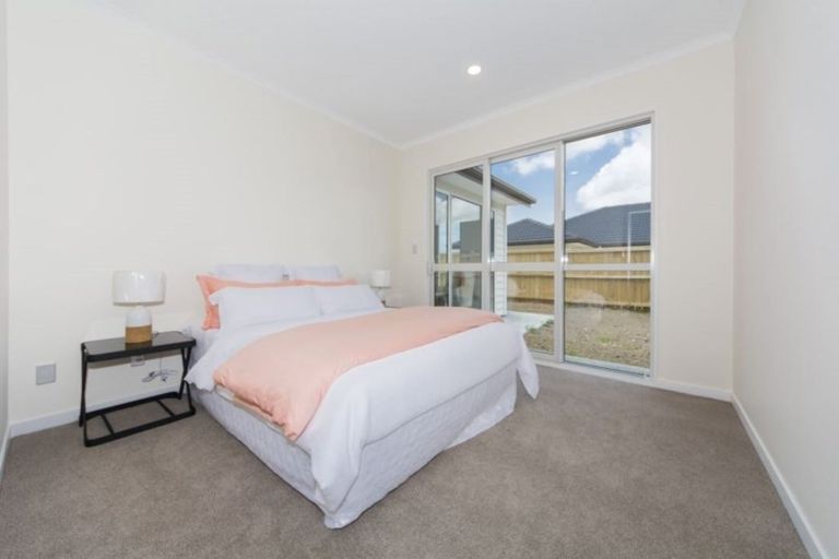 Photo of property in 20 Will Street, Huapai, Kumeu, 0810