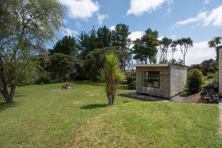 Photo of property in 15 Koutu Point Road, Opononi, Kaikohe, 0473