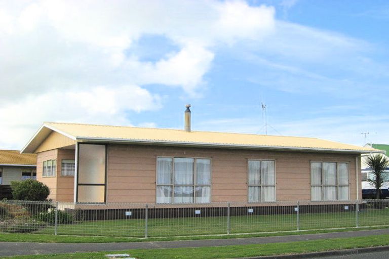 Photo of property in 34 Karamu Street, Tawhero, Whanganui, 4501
