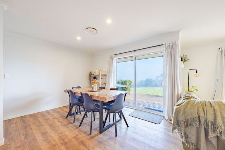 Photo of property in 372 Maharakeke Road, Waipukurau, 4281