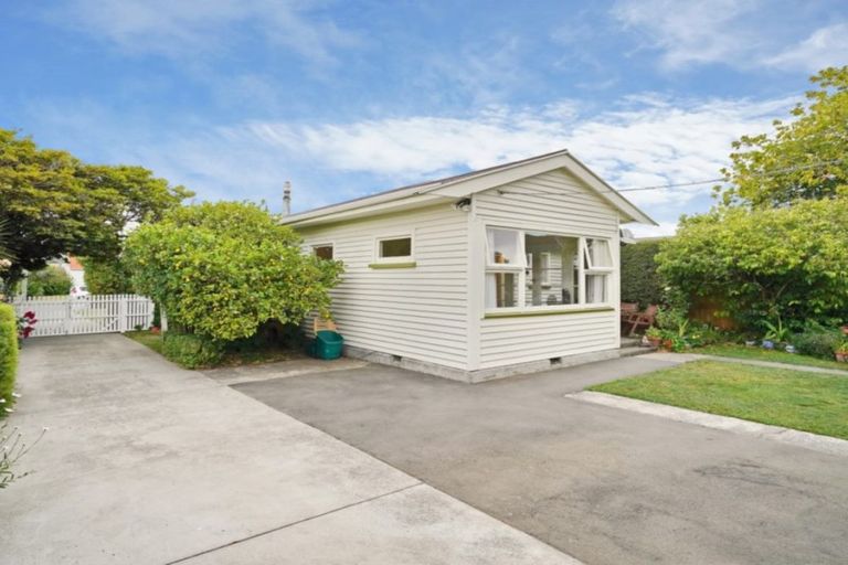 Photo of property in 21 Wychbury Street, Spreydon, Christchurch, 8024