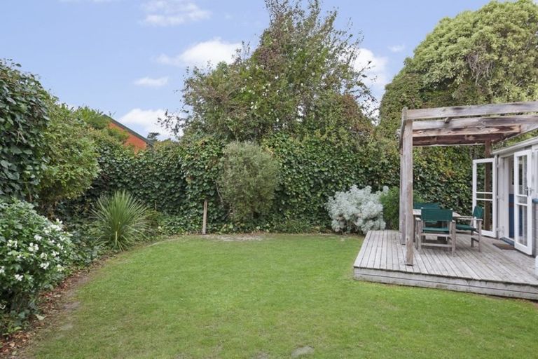 Photo of property in 126 Bristol Street, St Albans, Christchurch, 8014