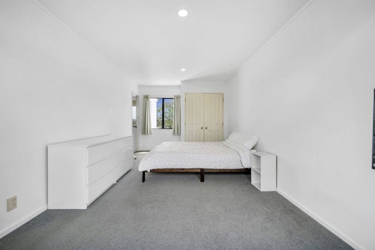 Photo of property in 9 Butia Avenue, Henderson, Auckland, 0612