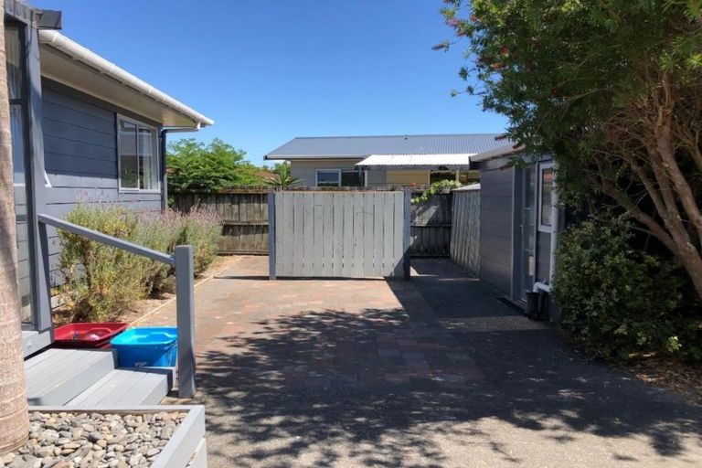 Photo of property in 18 Moki Place, Ruakaka, 0116