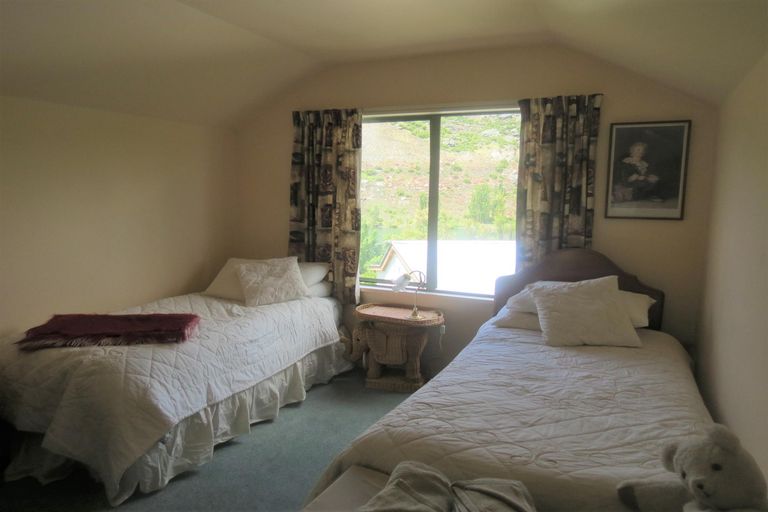 Photo of property in 2 Killala Street, Cromwell, 9310