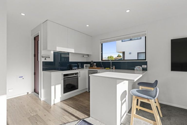 Photo of property in 86c Olliviers Road, Phillipstown, Christchurch, 8011