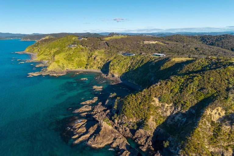 Photo of property in 136 Pukematu Lane, Russell, 0202