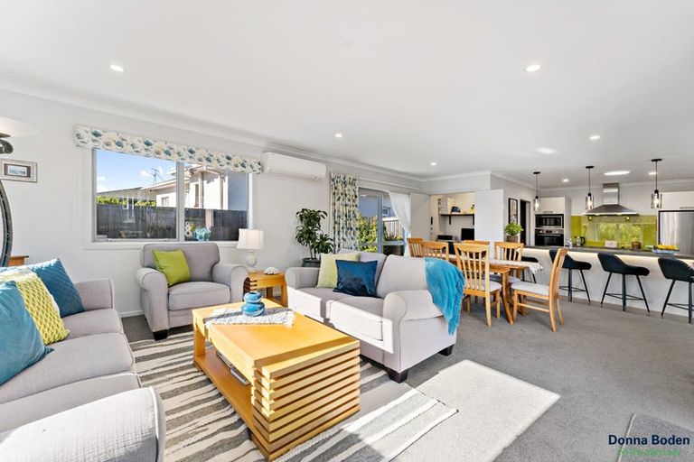 Photo of property in 9 Hogan Street, Pukekohe, 2120