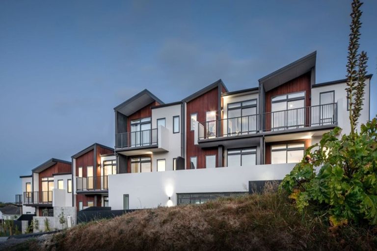 Photo of property in 12/2 Hindmarsh Street, Johnsonville, Wellington, 6037