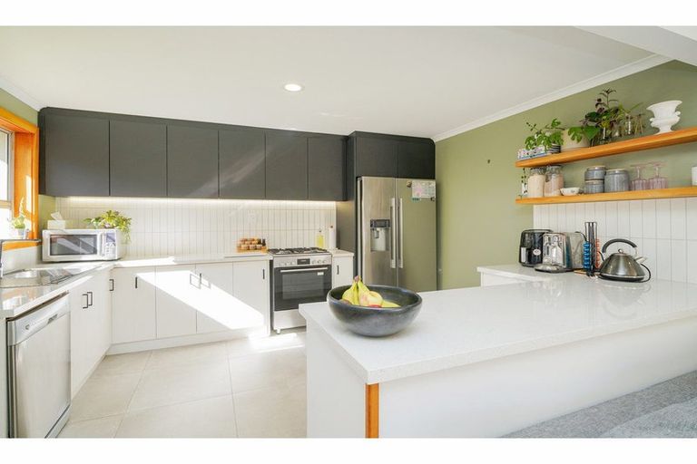 Photo of property in 11 Taiepa Road, Otatara, Invercargill, 9879