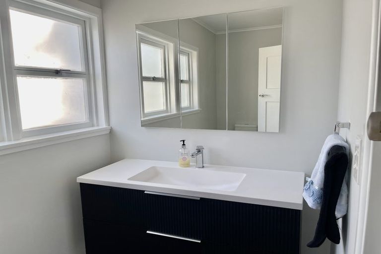 Photo of property in 1/40 Nile Road, Milford, Auckland, 0620