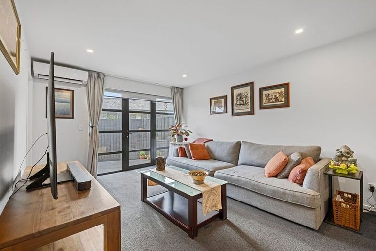 Photo of property in 2/58 Geraldine Street, Edgeware, Christchurch, 8013