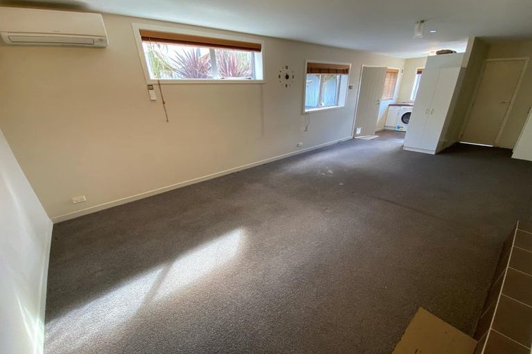 Photo of property in 1/14 Corunna Road, Milford, Auckland, 0620