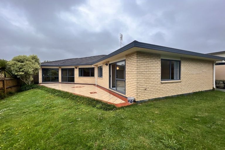 Photo of property in 15 Avonbrook Lane, Pukekohe, 2120