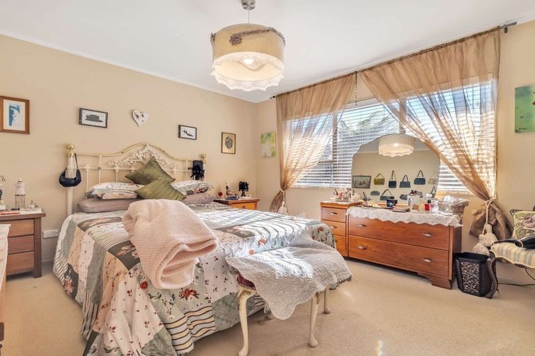 Photo of property in 3/7 Gerald Stokes Avenue, Helensville, 0800