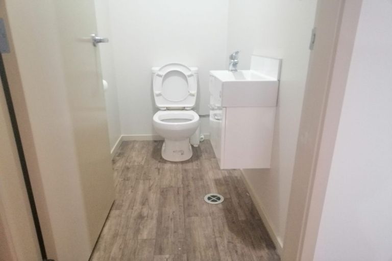 Photo of property in 1/102 Old Farm Road, Hamilton East, Hamilton, 3216