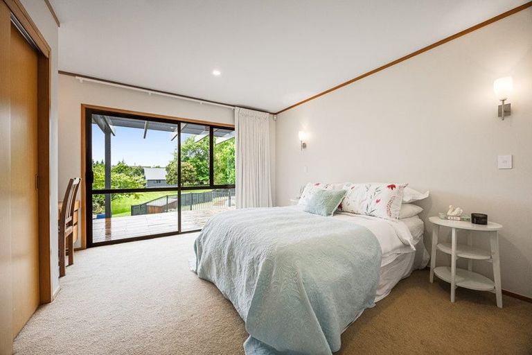 Photo of property in 132 Taupaki Road, Taupaki, Henderson, 0782