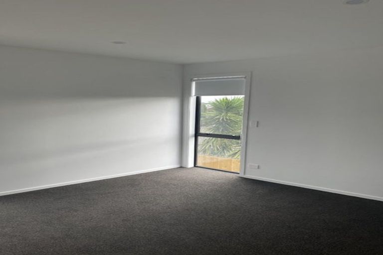 Photo of property in 9 Otaimako Place, Mangere, Auckland, 2022