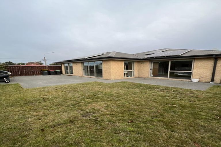 Photo of property in 73 Burwood Road, Burwood, Christchurch, 8083