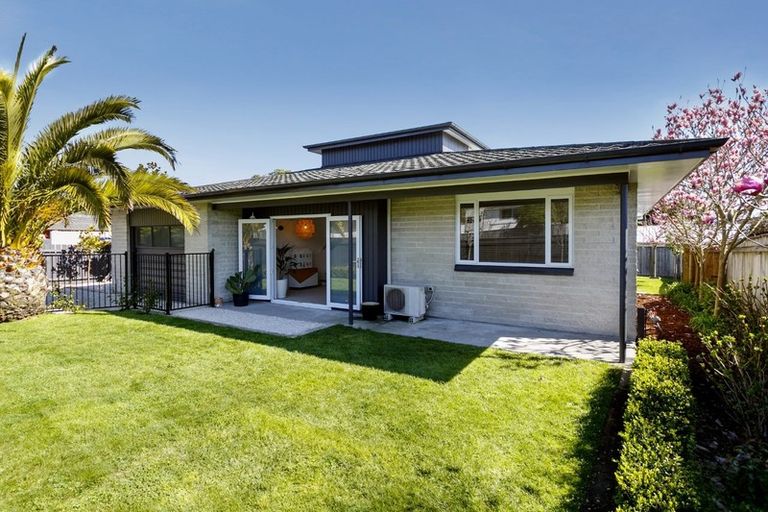 Photo of property in 25 Richmond Avenue, Richmond Heights, Taupo, 3330