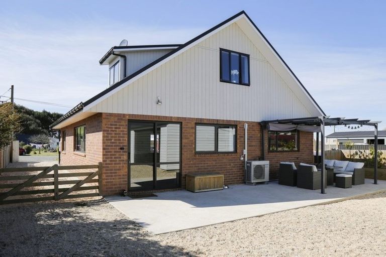 Photo of property in 43 Cobblestone Road, Kakanui, Oamaru, 9495