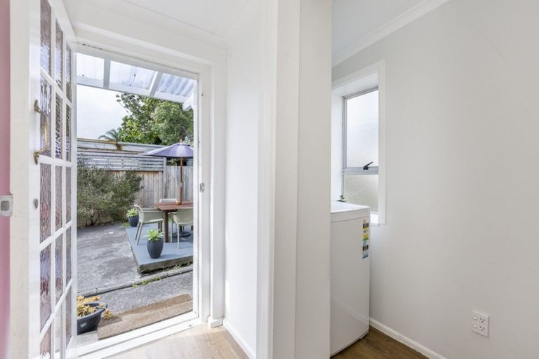 Photo of property in 1/36 Seabrook Avenue, New Lynn, Auckland, 0600