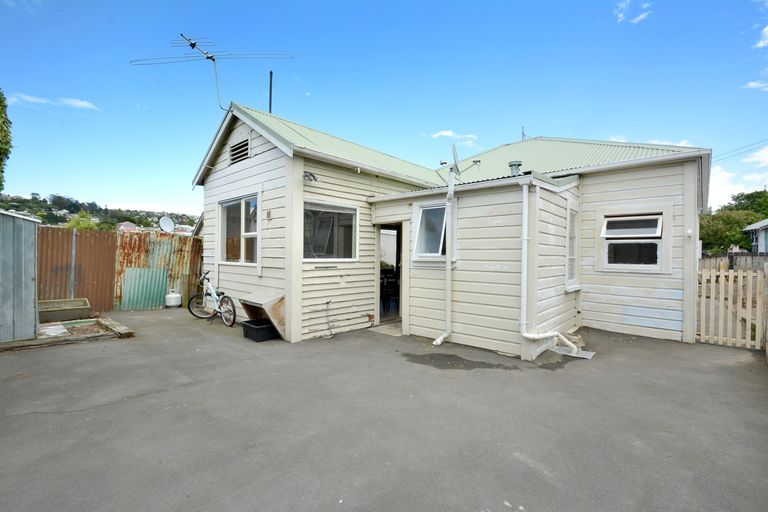 Photo of property in 12 Catherine Street, Caversham, Dunedin, 9012